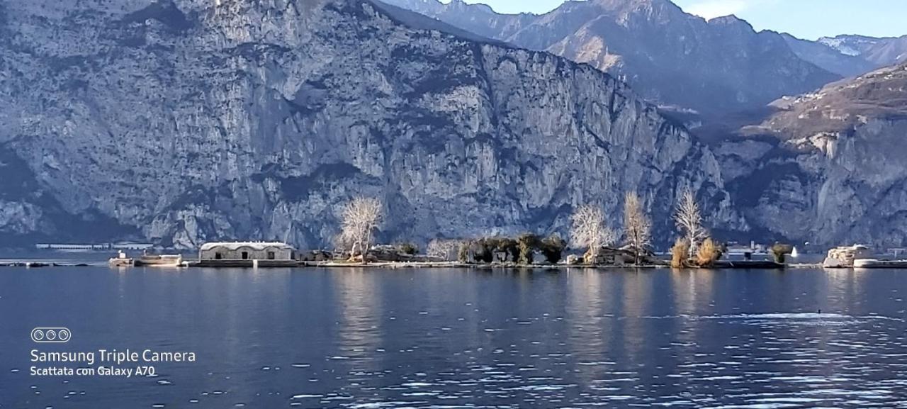Hotel Danieli La Castellana Lago Di Garda برنزوني سول جاردا المظهر الخارجي الصورة